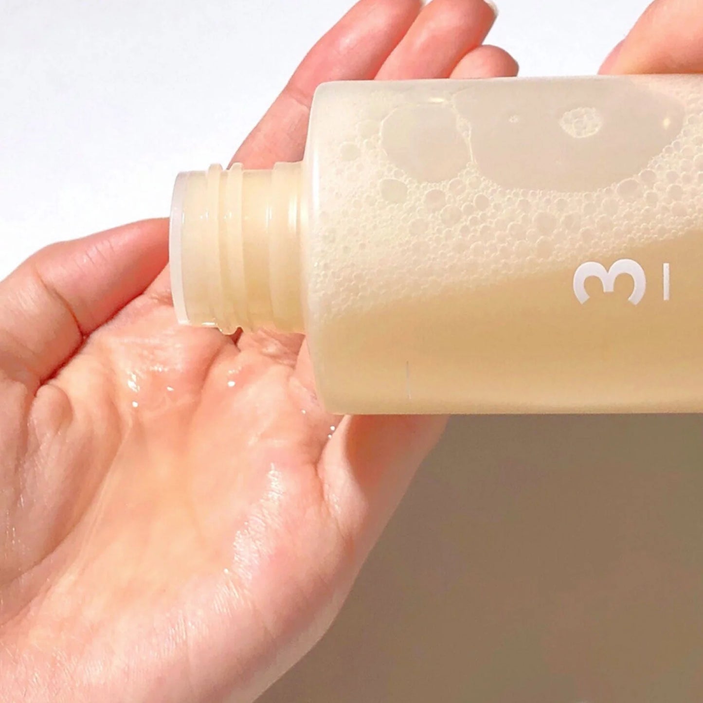 No.3 - Super Glowing Essence Toner 200ml