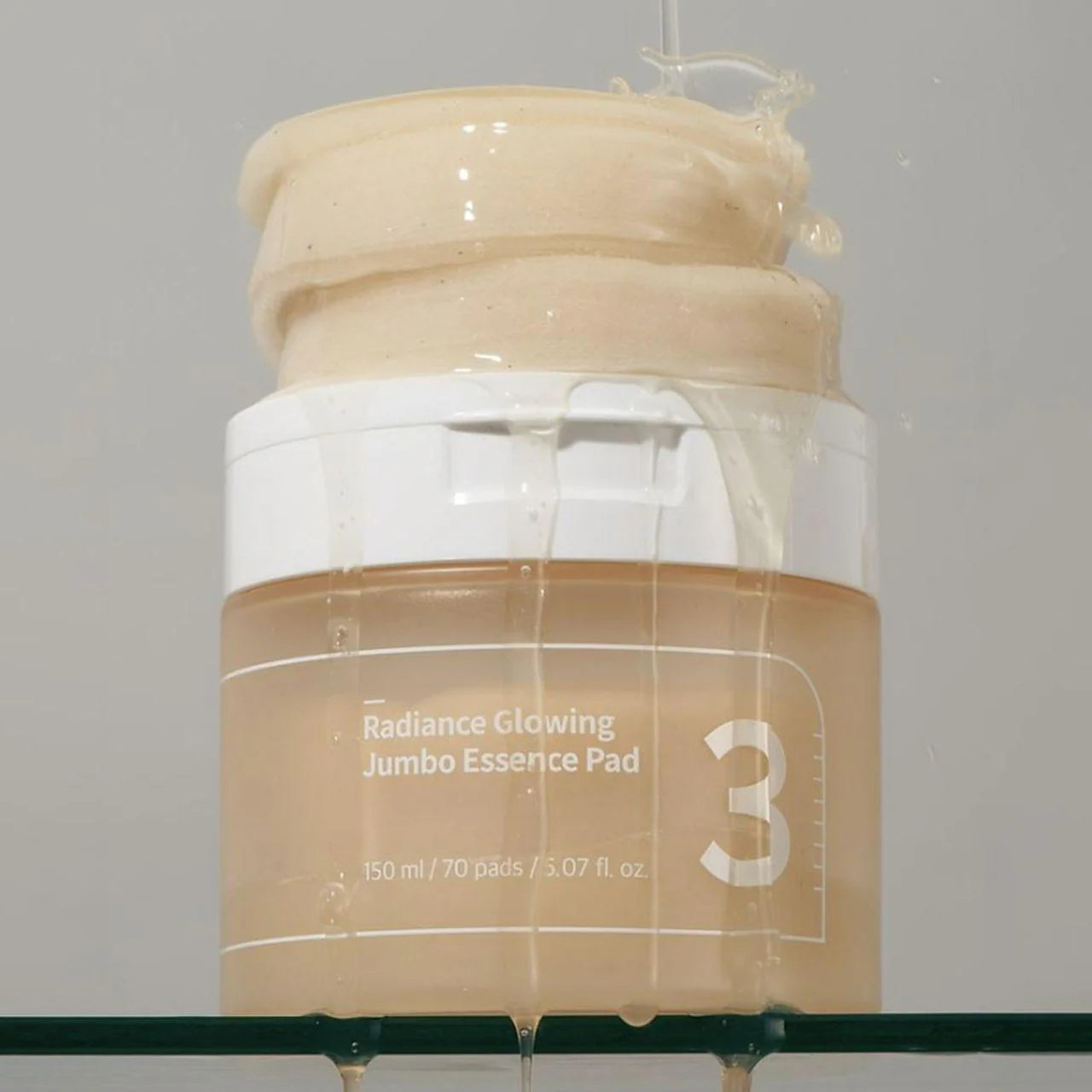 No.3 Radiance Glowing Jumbo Essence Pad 70pads