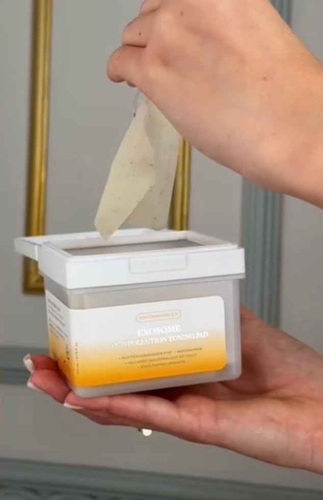 Exosome Anti-Pollution Toning Pad 170 ml